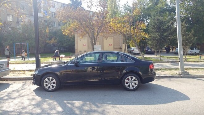 Audi A4 2008, 90,800 km - 1.8 л - Bakı