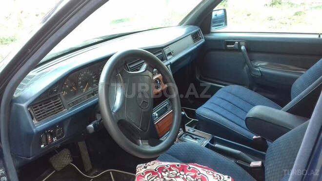 Mercedes 190 1993, 245,000 km - 2.0 л - Bakı