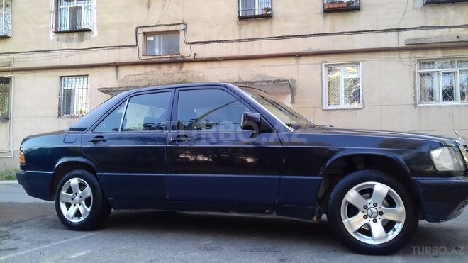 Mercedes 190 1993, 245,000 km - 2.0 л - Bakı
