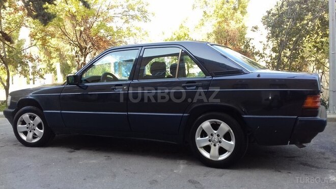 Mercedes 190 1993, 245,000 km - 2.0 л - Bakı