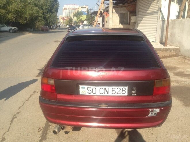 Opel Astra 1995, 250,000 km - 1.6 l - Bakı