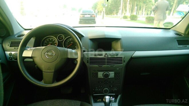 Opel Astra 2005, 116,000 km - 1.6 л - Bakı
