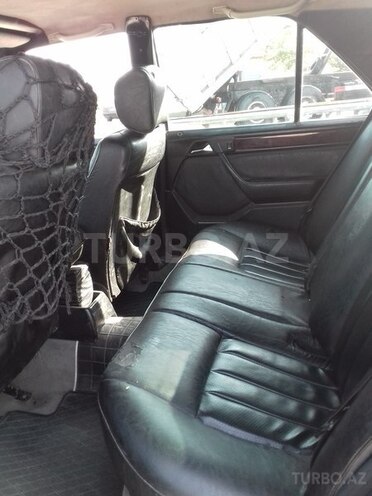 Mercedes E 250 1994, 654,322 km - 2.5 l - İmişli
