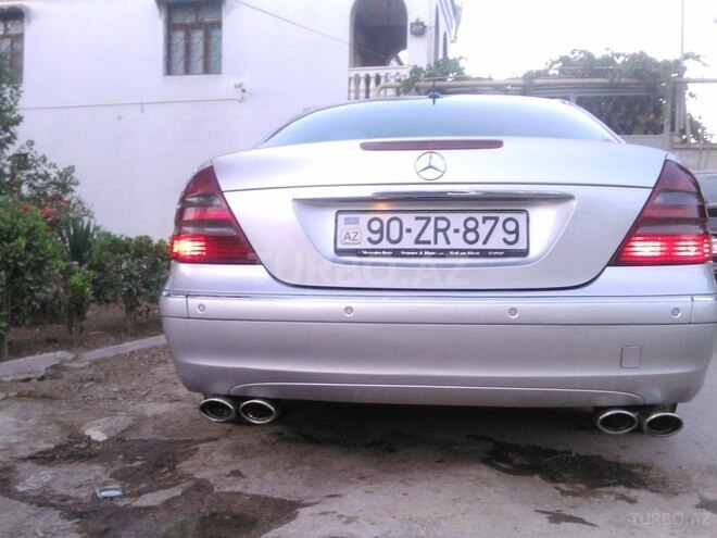 Mercedes E 270 2002, 262,000 km - 2.7 l - Bakı