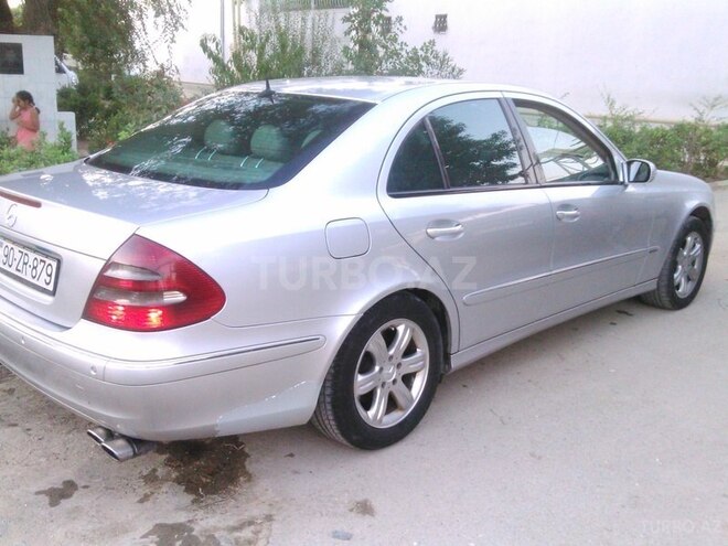Mercedes E 270 2002, 262,000 km - 2.7 l - Bakı