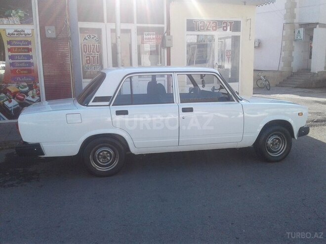 LADA (VAZ) 2107 2009, 122,000 km - 1.6 l - Oğuz
