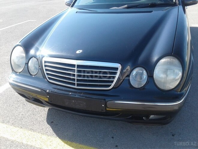 Mercedes E 220 2001, 385,700 km - 2.2 l - Bakı