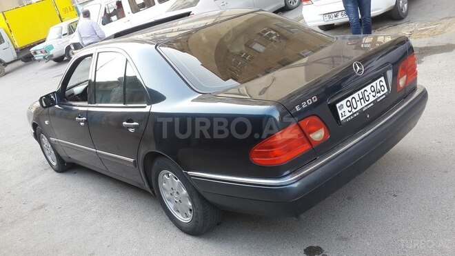 Mercedes E 200 1998, 198,746 km - 2.0 л - Bakı