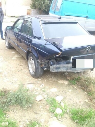 Mercedes 190 1990, 210,000 km - 0.2 l - Bakı