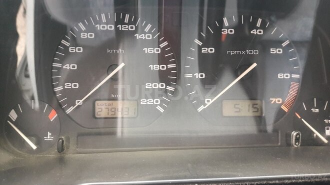 Volkswagen Polo 1995, 270,000 km - 1.3 l - Bakı