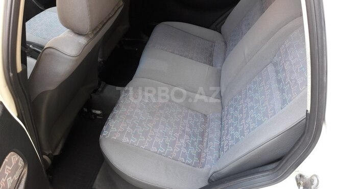 Volkswagen Polo 1995, 270,000 km - 1.3 l - Bakı