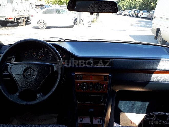 Mercedes E 280 1994, 485,000 km - 2.8 l - Bakı