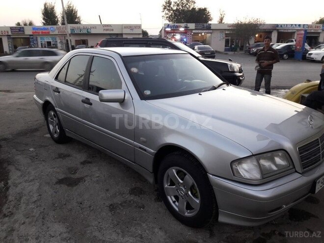 Mercedes C 220 1999, 350,000 km - 2.2 l - Sumqayıt
