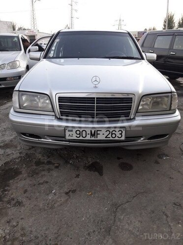 Mercedes C 220 1999, 350,000 km - 2.2 l - Sumqayıt