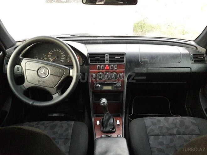 Mercedes C 220 1999, 350,000 km - 2.2 l - Sumqayıt