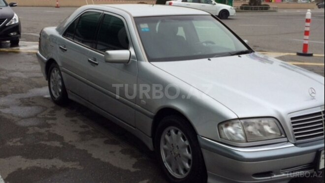 Mercedes C 240 1998, 207,000 km - 0.3 l - Bakı