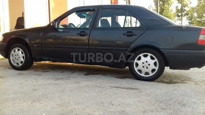 Mercedes C 180 1996, 360,000 km - 0.2 l - Şəki