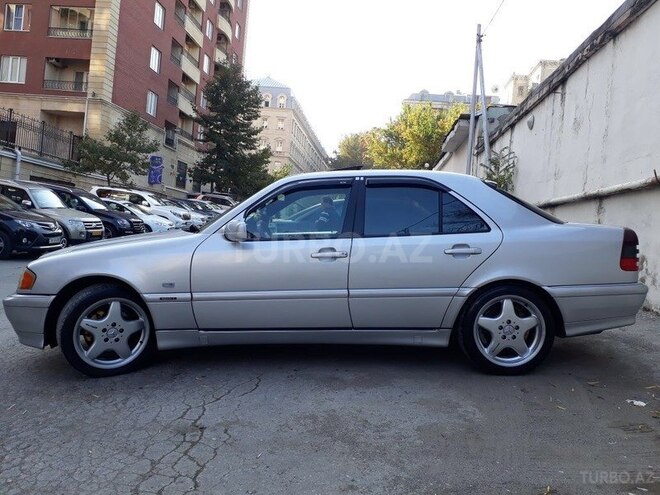 Mercedes C 240 1999, 243,123 km - 2.5 l - Bakı