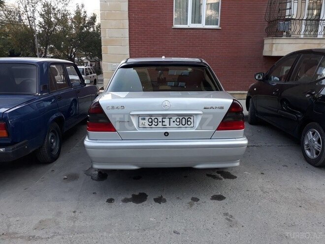 Mercedes C 240 1999, 243,123 km - 2.5 l - Bakı