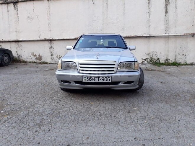 Mercedes C 240 1999, 243,123 km - 2.5 l - Bakı