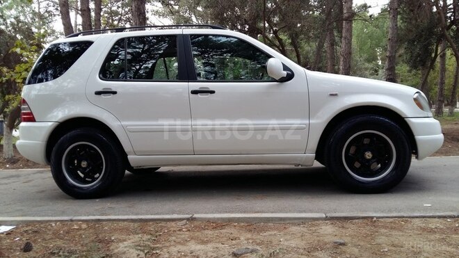 Mercedes ML 320 1998, 186,000 km - 3.2 л - Sumqayıt