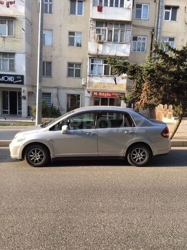 Nissan Tiida 2004, 300,000 km - 1.5 l - Bakı