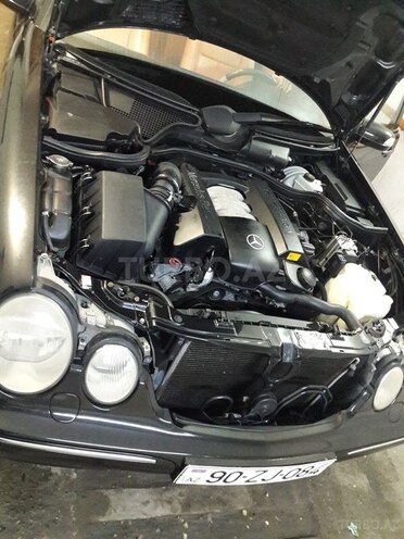 Mercedes E 240 2001, 264,000 km - 2.6 л - Bakı