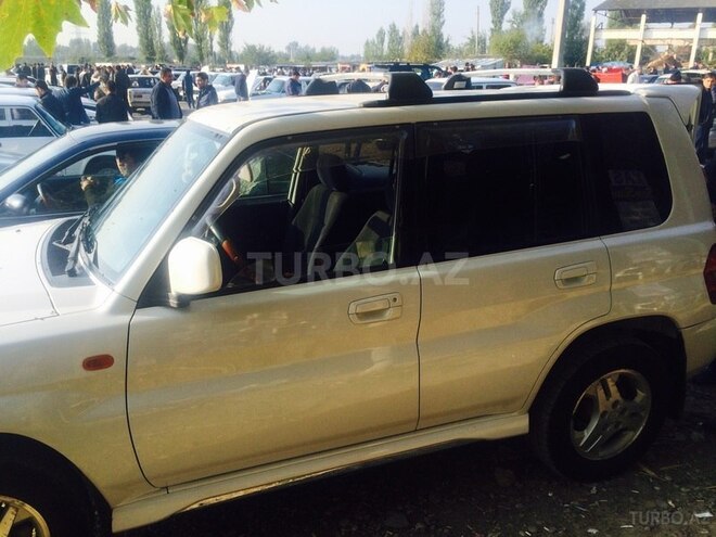Mitsubishi Pajero io 2000, 235,677 km - 1.8 л - Sumqayıt