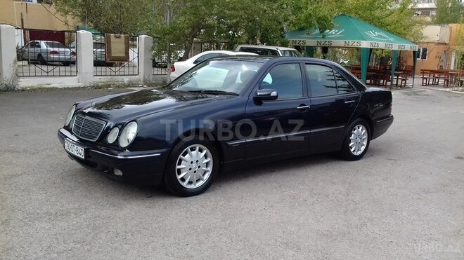 Mercedes E 220 2001, 228,000 km - 2.2 l - Bakı