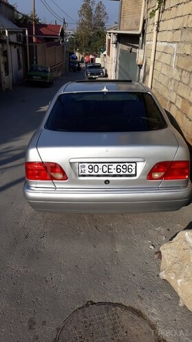 Mercedes E 230 1995, 328,000 km - 2.3 л - Bakı