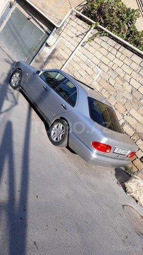 Mercedes E 230 1995, 328,000 km - 2.3 л - Bakı