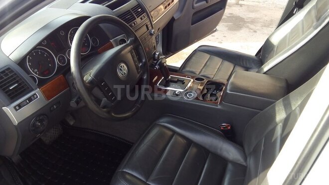Volkswagen Touareg 2004, 134,000 km - 3.2 л - Bakı