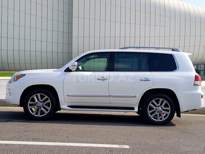 Lexus LX 570 2013, 18,000 km - 5.7 l - Bakı