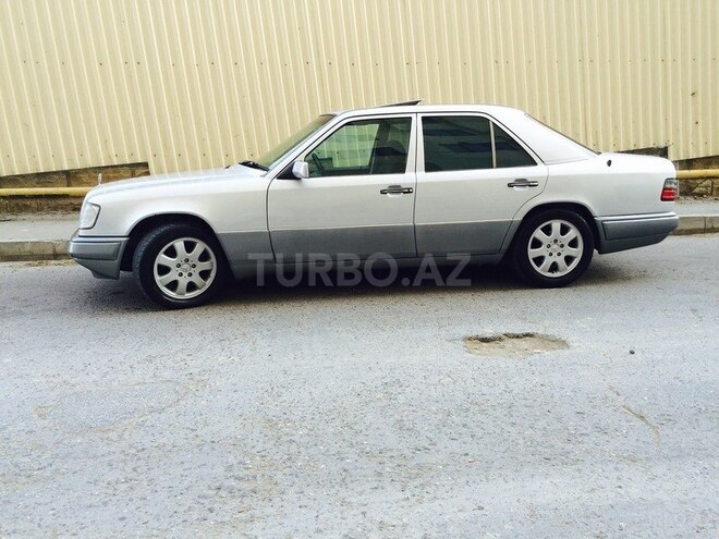 Mercedes E 220 1994, 309,450 km - 2.2 l - Bakı