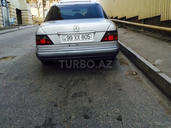 Mercedes E 220 1994, 309,450 km - 2.2 l - Bakı