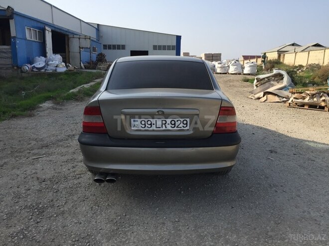 Opel Vectra 1996, 218,000 km - 1.8 л - Bakı