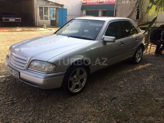 Mercedes C 180 1994, 325,000 km - 1.8 l - Masallı