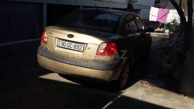Kia Rio 2008, 160,000 km - 1.5 l - Göyçay