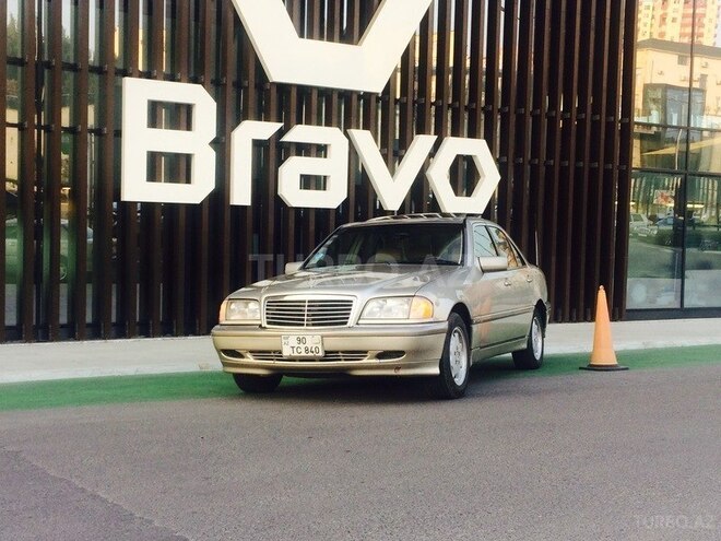 Mercedes C 230 1997, 246,000 km - 2.3 l - Bakı
