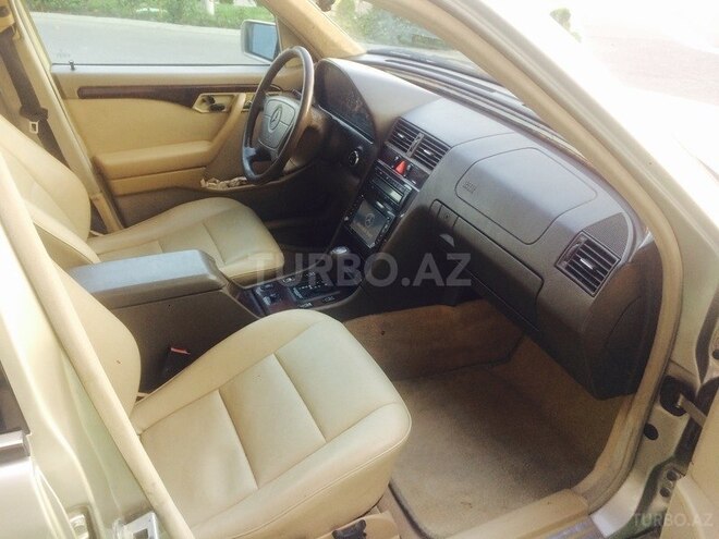 Mercedes C 230 1997, 246,000 km - 2.3 l - Bakı