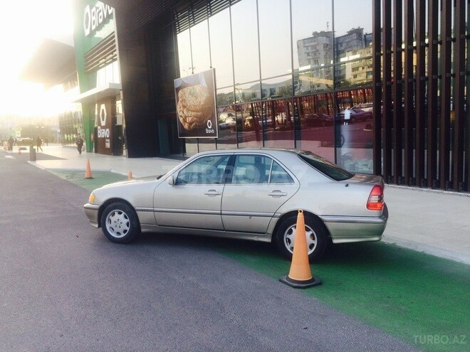 Mercedes C 230 1997, 246,000 km - 2.3 l - Bakı