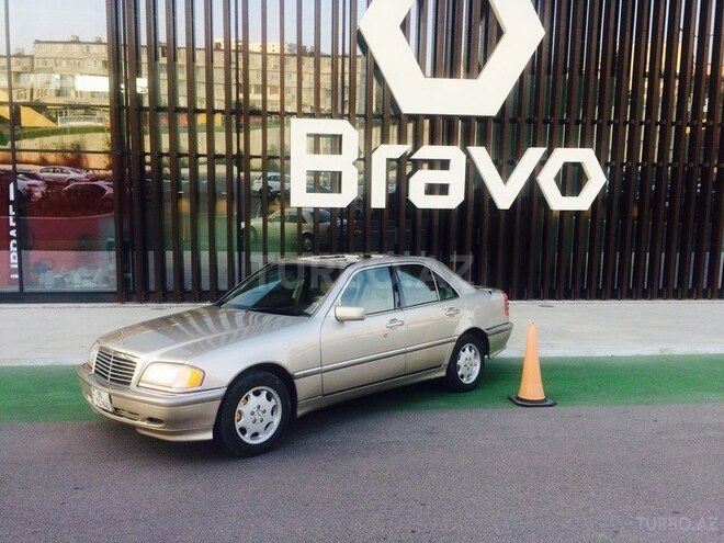 Mercedes C 230 1997, 246,000 km - 2.3 l - Bakı