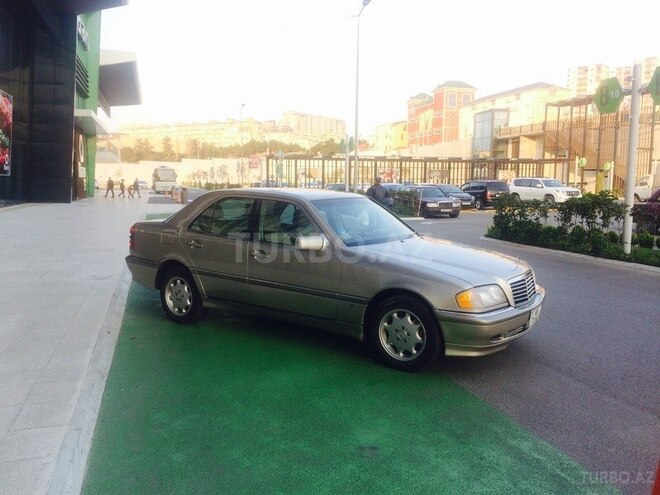 Mercedes C 230 1997, 246,000 km - 2.3 l - Bakı