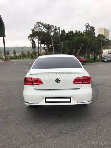 Volkswagen Passat 2011, 76,000 km - 1.8 l - Bakı