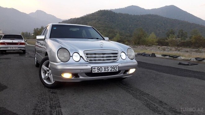 Mercedes E 230 1996, 281,000 km - 2.3 l - Bakı