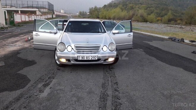 Mercedes E 230 1996, 281,000 km - 2.3 l - Bakı