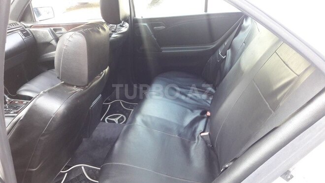 Mercedes E 230 1996, 281,000 km - 2.3 l - Bakı