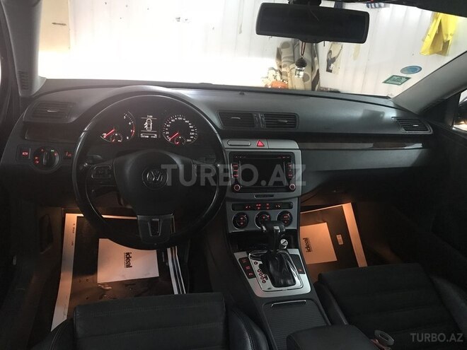 Volkswagen Passat 2010, 136,000 km - 1.8 l - Bakı