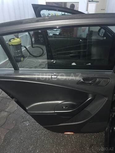 Volkswagen Passat 2010, 136,000 km - 1.8 l - Bakı