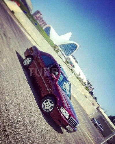 Mercedes C 180 1998, 153,729 km - 1.8 l - Bakı